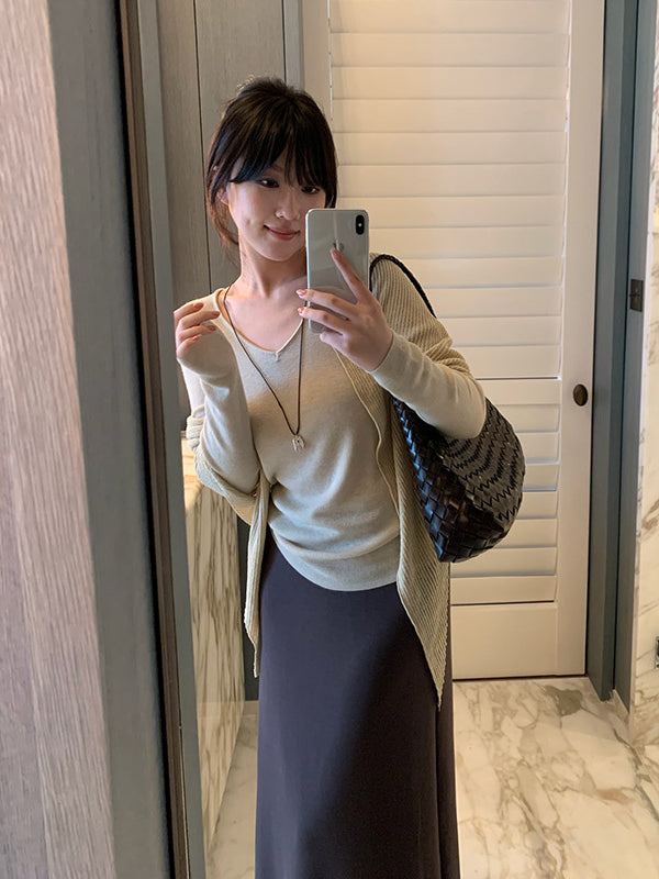 Simple V-Neck Knit Top R31185