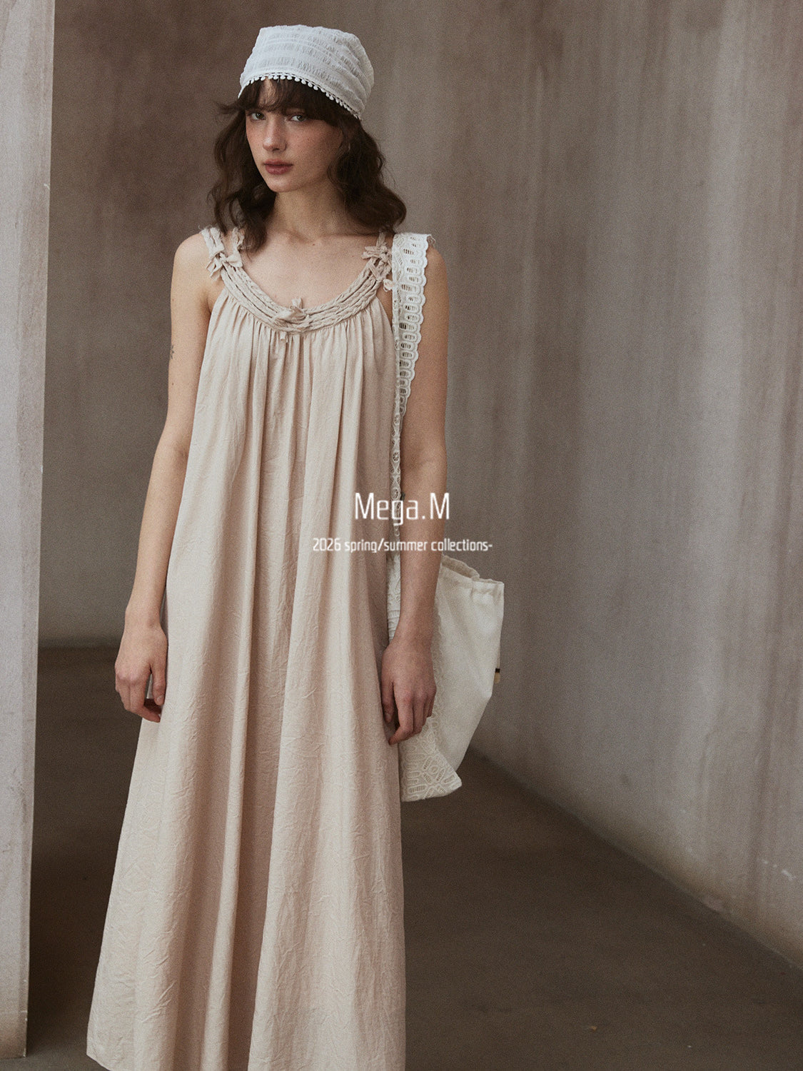 Mag dream, suspender knee long dress 2026 spring new women's clothing French back design skirt