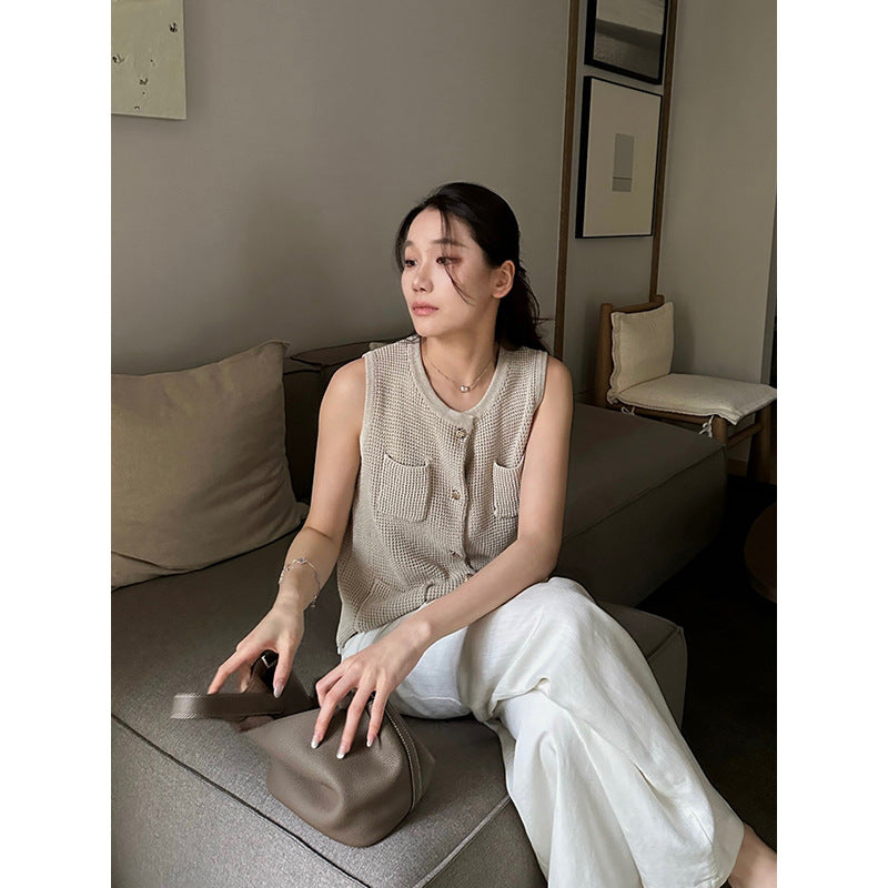 Buttoned Knit Vest R31173