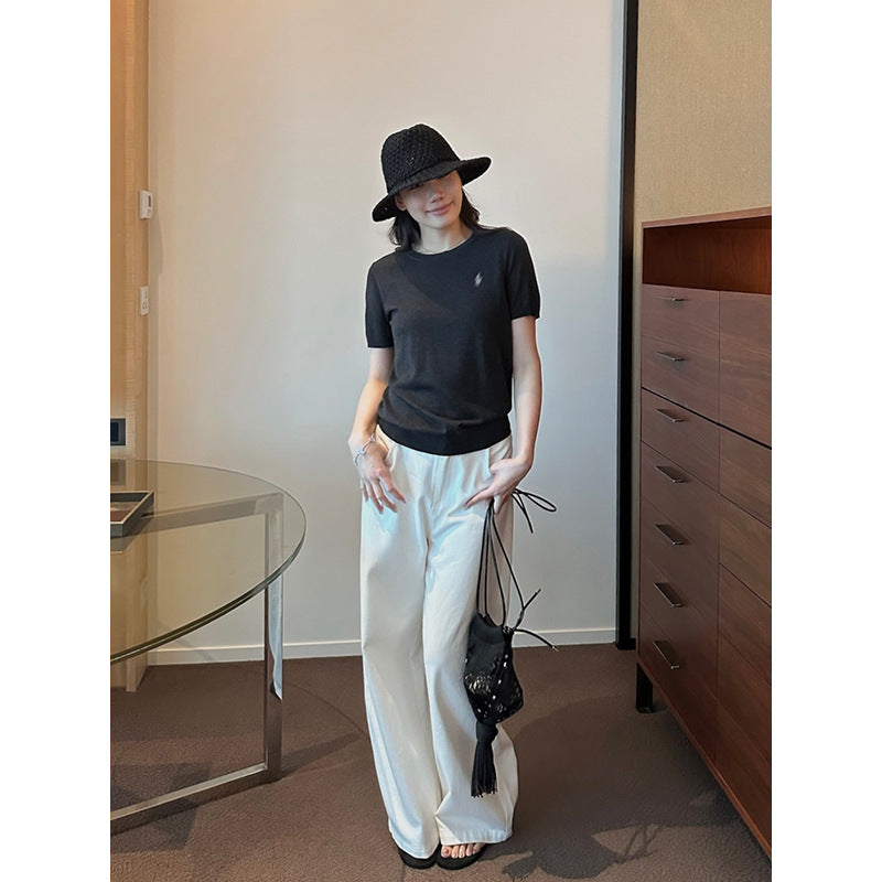 Embroidered Round Neck Knit Top R31170