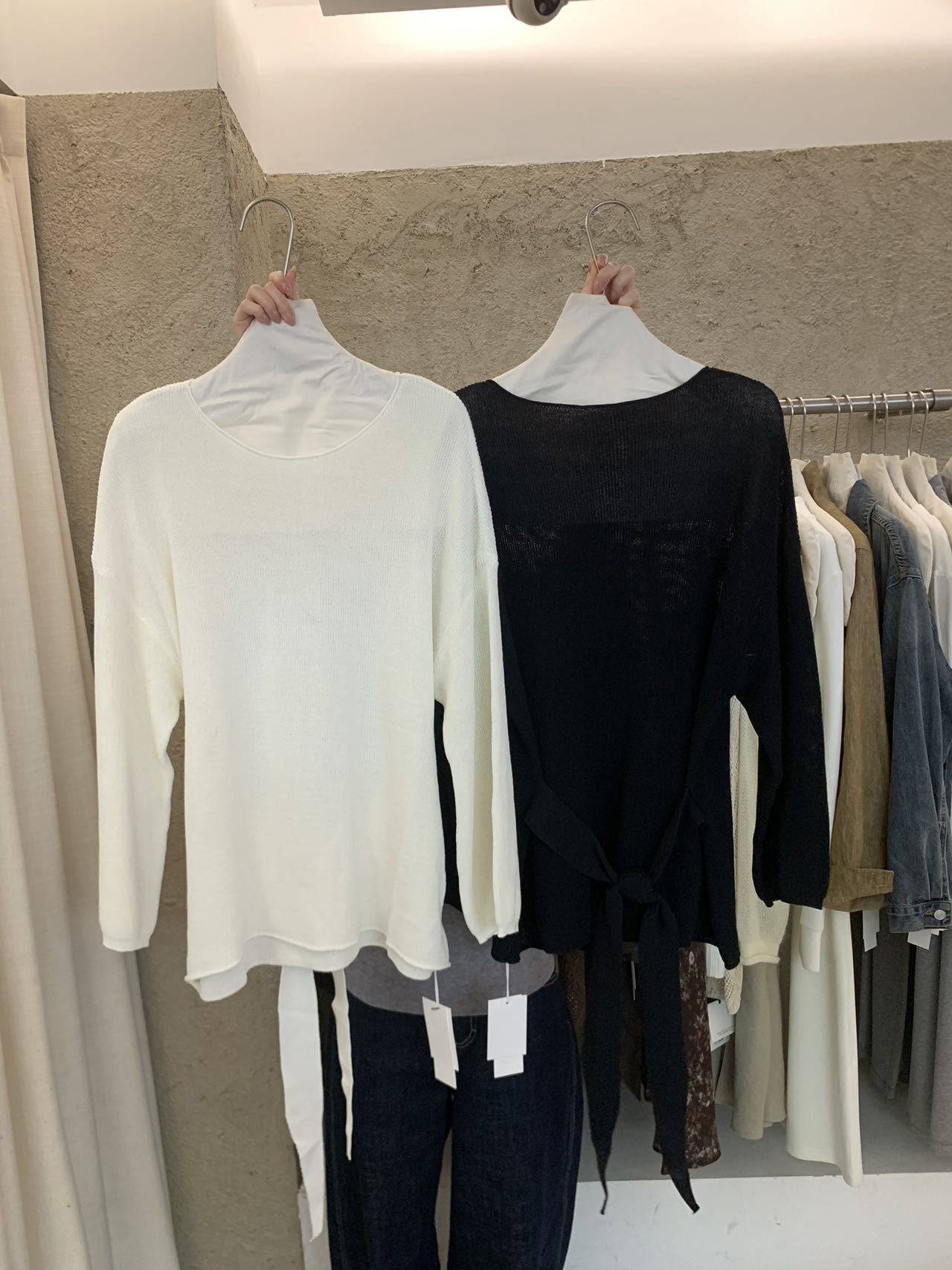 Tie Design Round Neck Loose Knit Top R31156