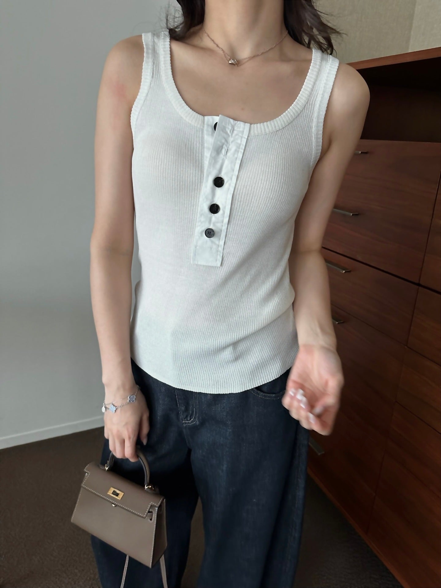 Button Half-placket Knit Vest R31119