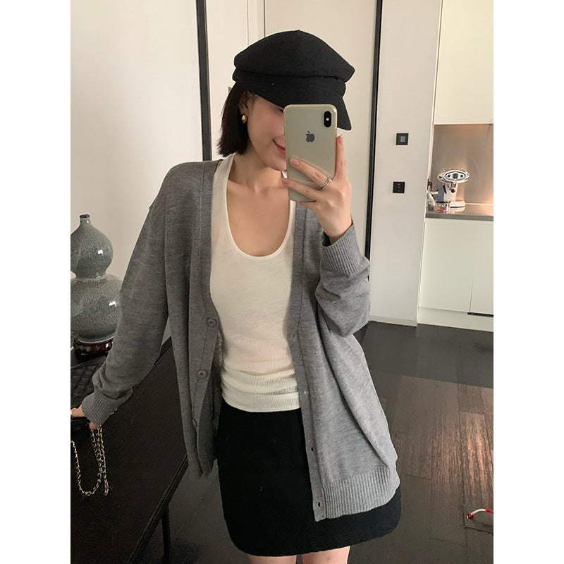 Relaxed V-Neck Knit Cardigan R31177