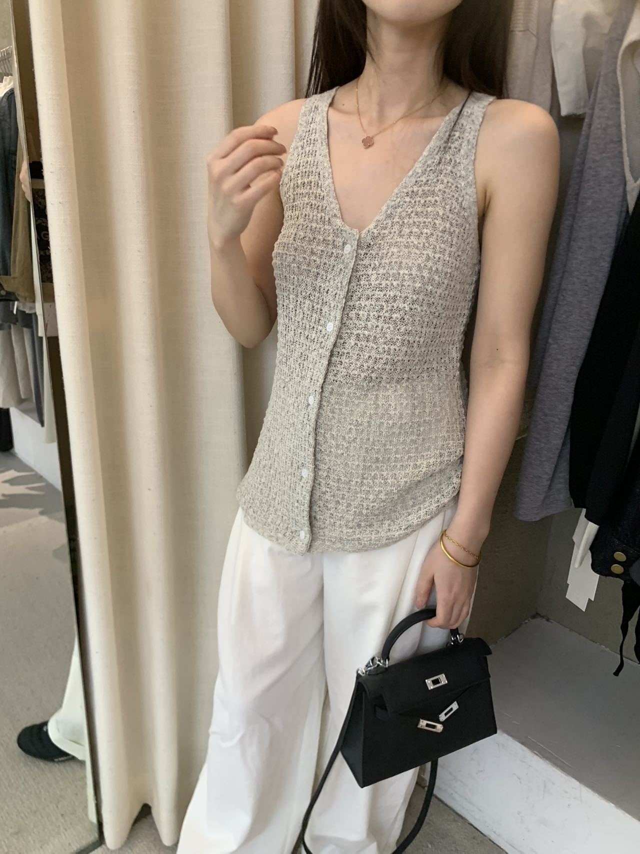 V-Neck Knit Vest Top R31159