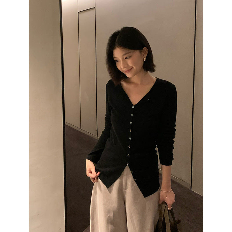 Merino Wool V-Neck Knit Cardigan R31164