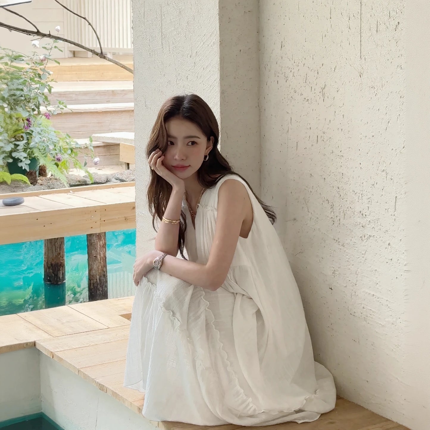 French V-neck Dress R31005